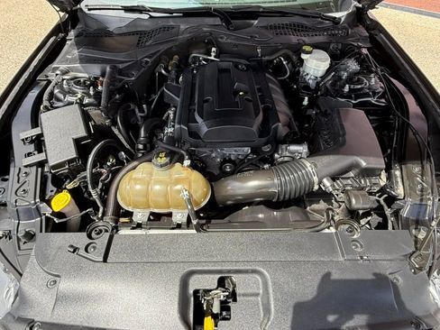 Used 2016 Ford Mustang Coupe RWD image 22