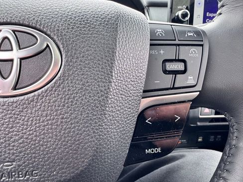 Used 2025 Toyota Camry XSE AWD/4WD image 26