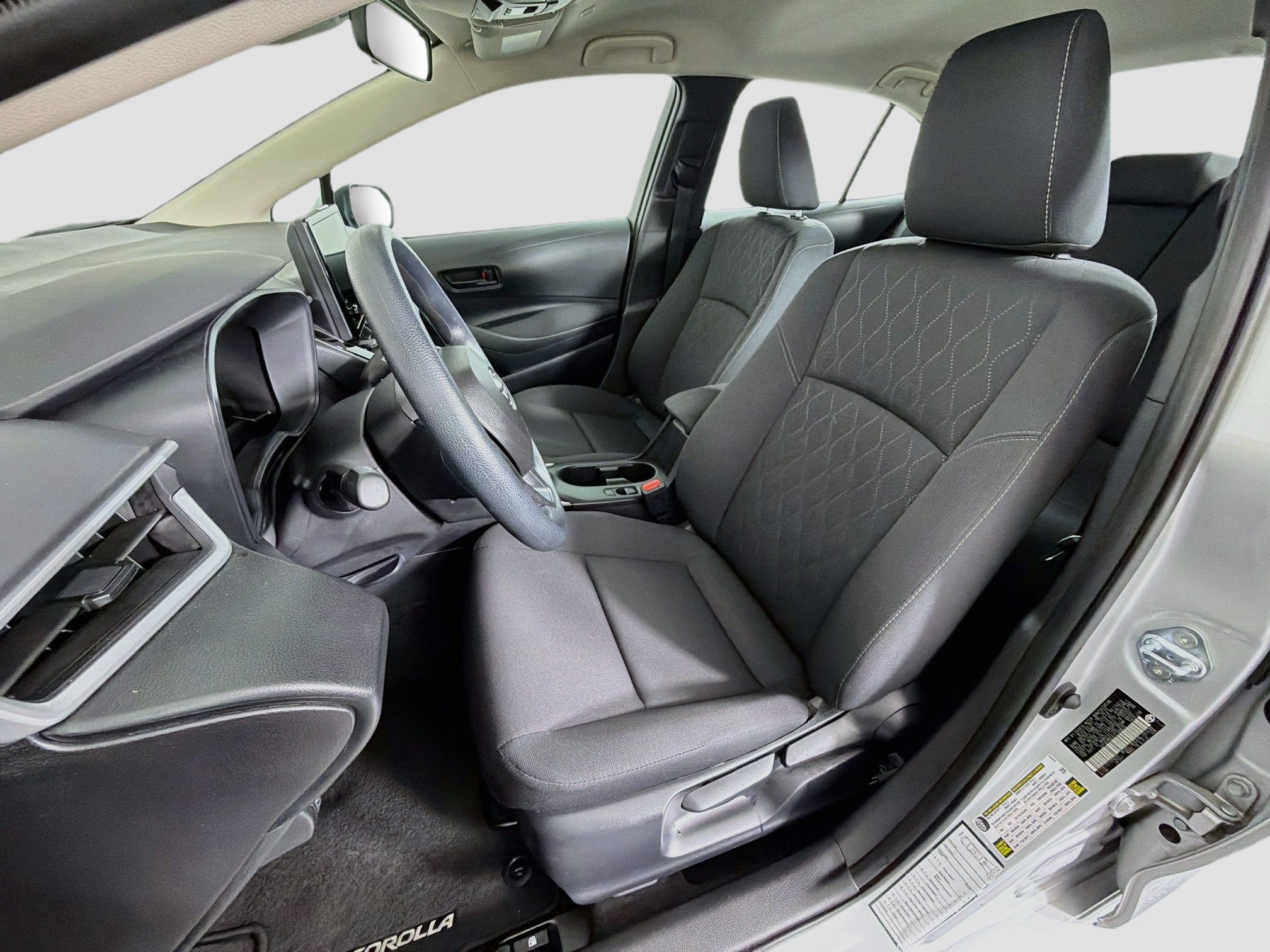 Used 2026 Toyota Corolla LE FWD image 13