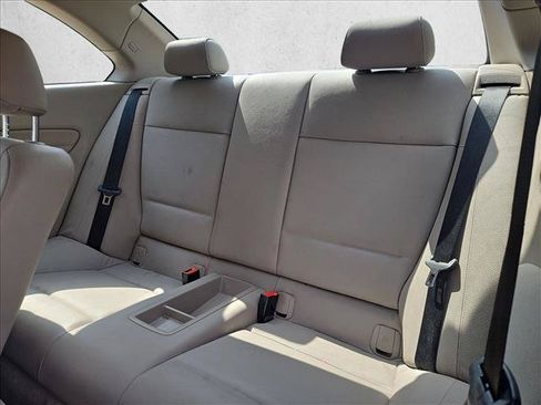 Used 2011 BMW 128i Coupe RWD image 9