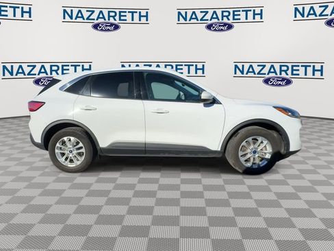 Used 2020 Ford Escape SE image 9