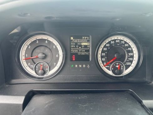 Used 2015 RAM 2500 Tradesman w/ Chrome Appearance Group AWD/4WD image 11