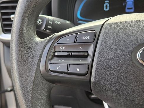 Used 2024 Hyundai Venue SE image 27