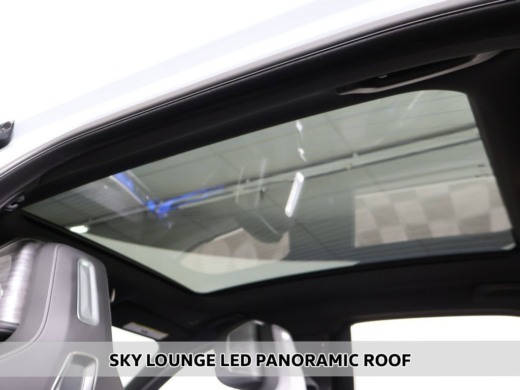 Used 2025 BMW i7 xDrive60 w/ Premium Package AWD/4WD image 4