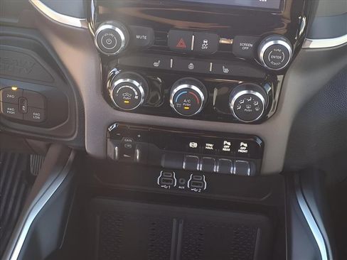 New 2025 RAM 2500 Big Horn AWD/4WD image 6