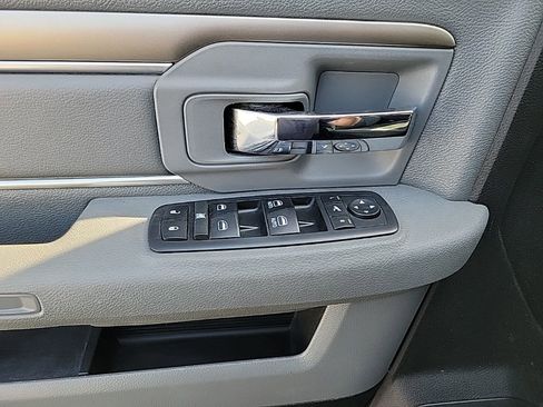 Used 2017 RAM 2500 Big Horn image 7