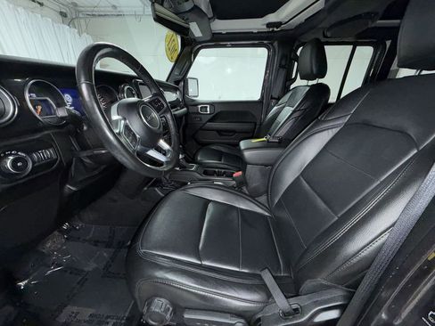Used 2021 Jeep Wrangler Unlimited Sahara image 3