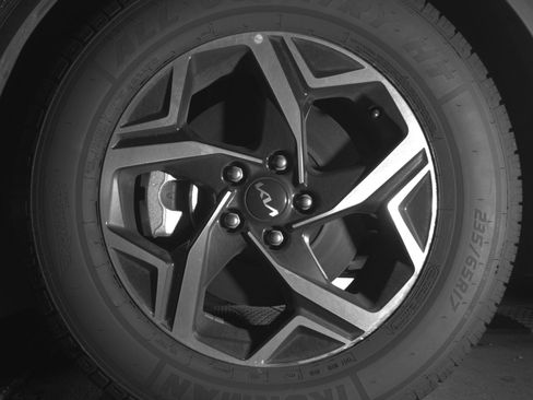 Used 2025 Kia Sportage LX image 12