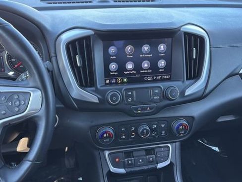 Used 2023 GMC Terrain SLT image 10