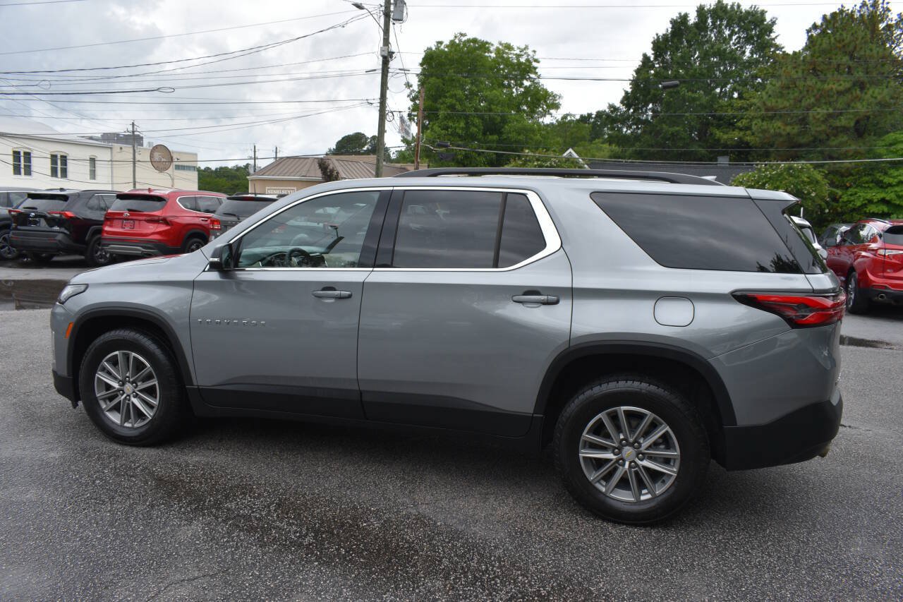 Used 2023 Chevrolet Traverse LT w/ LPO, Cargo Package AWD/4WD image 43