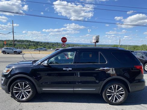 Used 2017 Ford Explorer Platinum AWD/4WD image 8