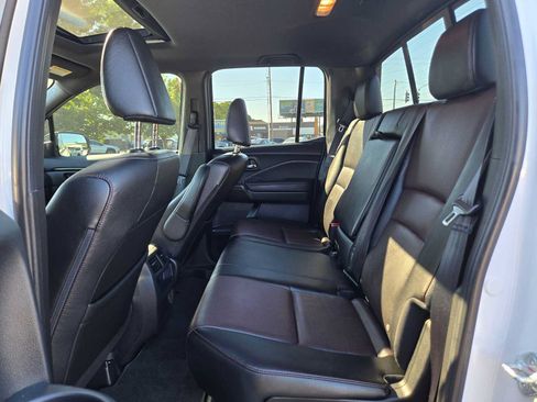 Used 2023 Honda Ridgeline Black Edition image 17