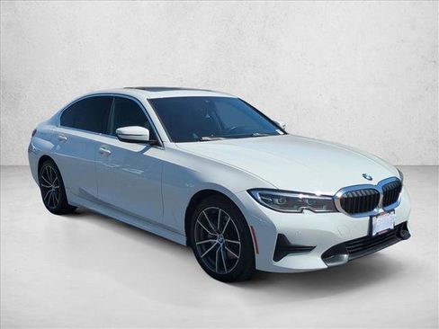 Used 2020 BMW 330i Sedan w/ Convenience Package RWD image 3
