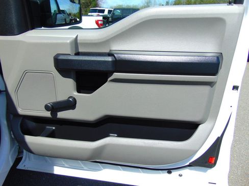 Used 2016 Ford F150 XL image 44