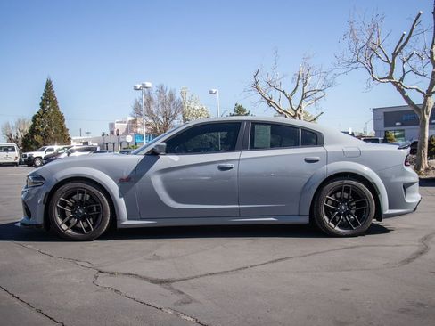 Used 2022 Dodge Charger Scat Pack image 4