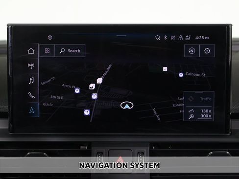 Used 2023 Audi SQ5 Prestige w/ Prestige Package image 3