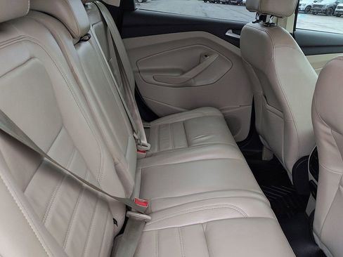 Used 2017 Ford Escape Titanium image 8