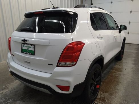 Used 2020 Chevrolet Trax LT w/ Redline Edition AWD/4WD image 9