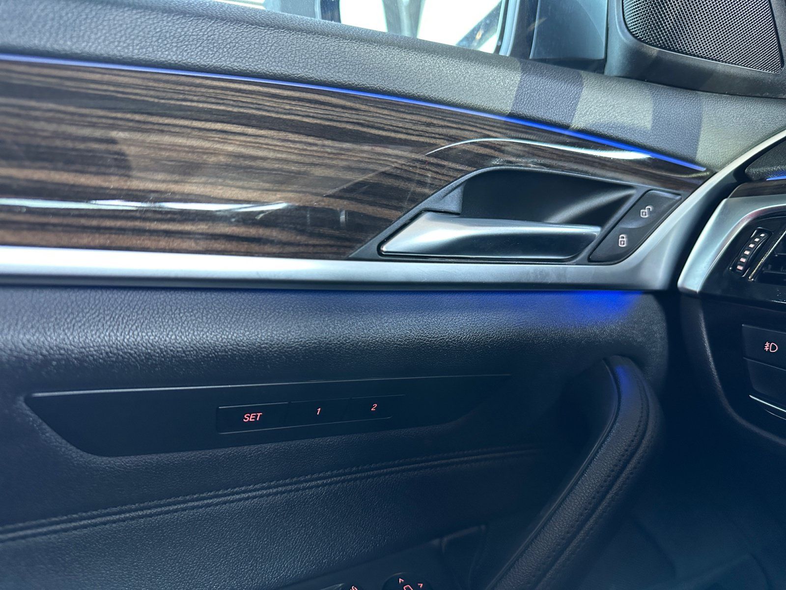 Used 2018 BMW 530i RWD image 18