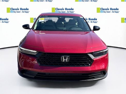 Certified 2025 Honda Accord SE image 2