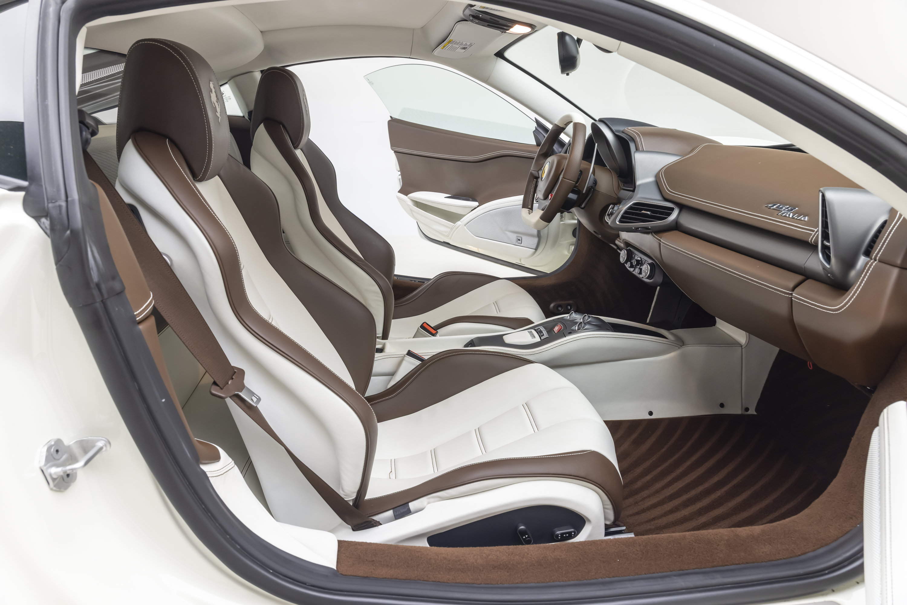 Certified 2014 Ferrari 458 Italia Coupe RWD image 52
