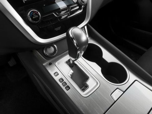 Used 2017 Nissan Murano S w/ Navigation Package image 14