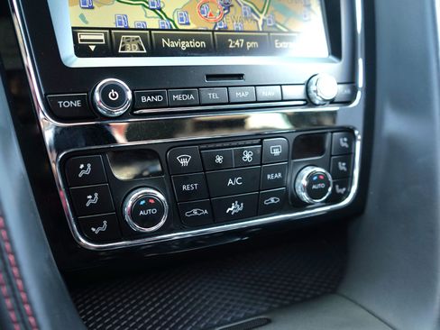 Used 2014 Bentley Flying Spur W12 AWD/4WD image 28