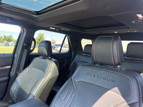 Used 2018 Ford Explorer Platinum AWD/4WD image 21