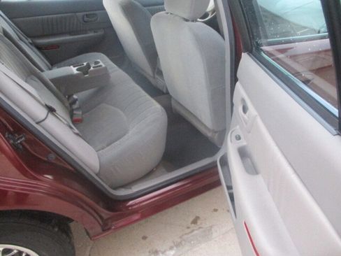 Used 2002 Buick Century Custom w/ Special Edition Pkg image 21