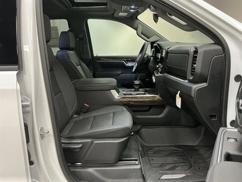 New 2026 GMC Sierra 1500 Elevation w/ Elevation Premium Package AWD/4WD image 10