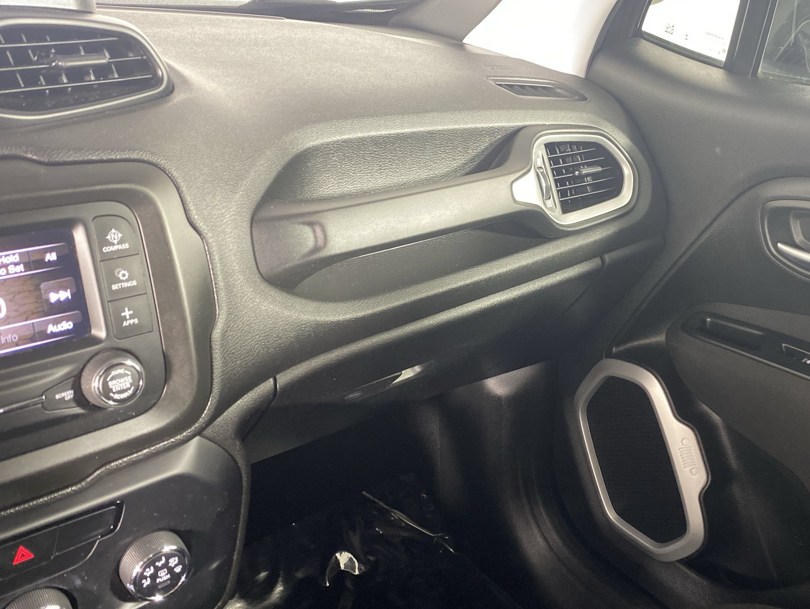 Used 2019 Jeep Renegade Sport AWD/4WD image 29