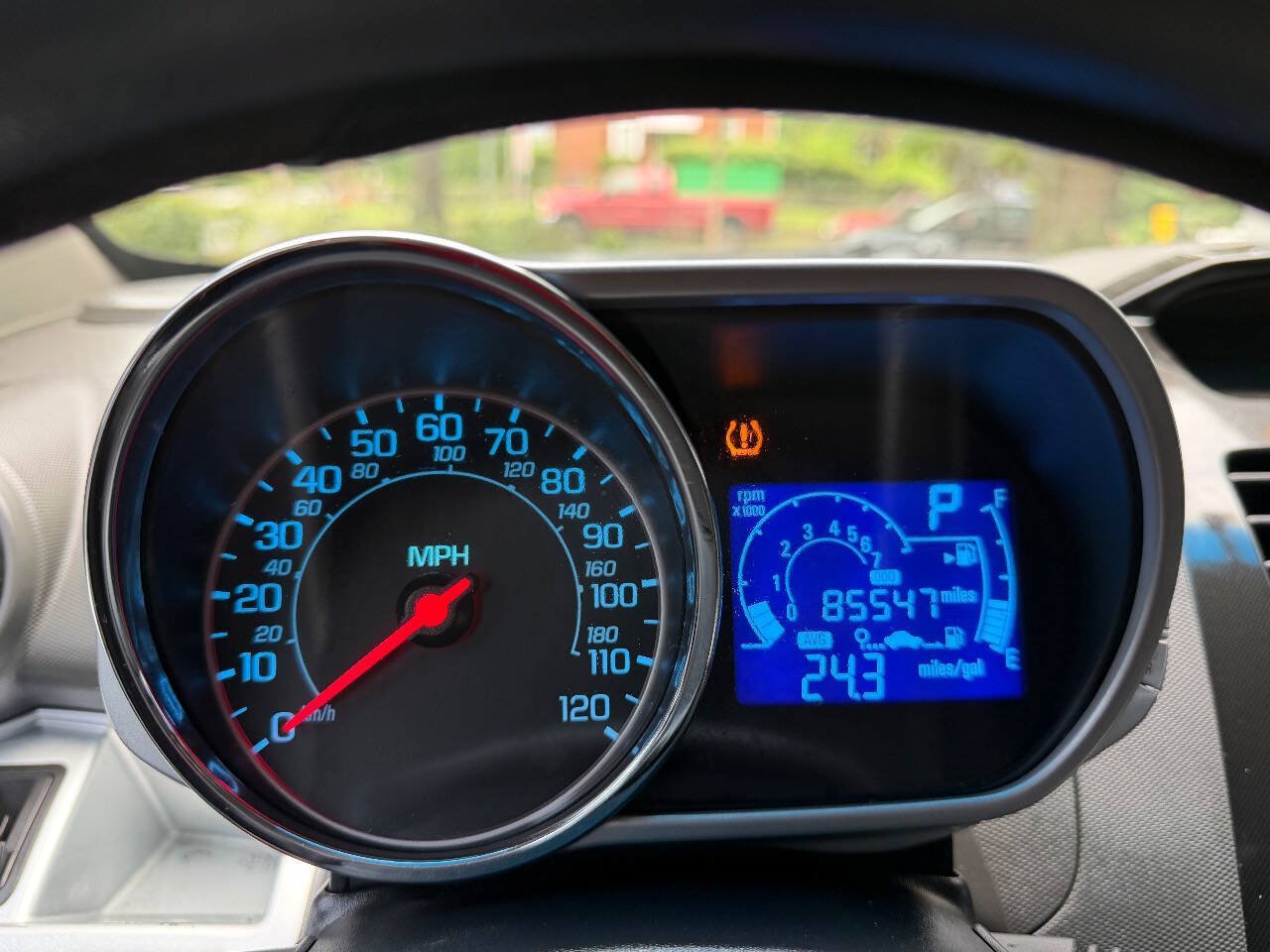 Used 2014 Chevrolet Spark LT FWD image 23