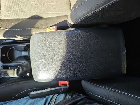 Used 2021 Ford EcoSport SE w/ SE Convenience Package image 31