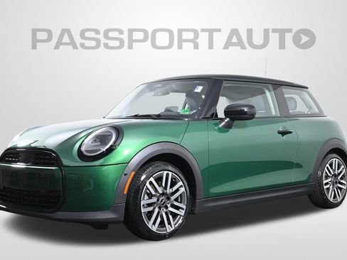 Used 2025 MINI Cooper 2-Door Hardtop image 1