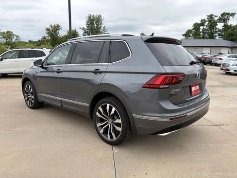 Used 2018 Volkswagen Tiguan SEL Premium w/ R-Line Package AWD/4WD image 6
