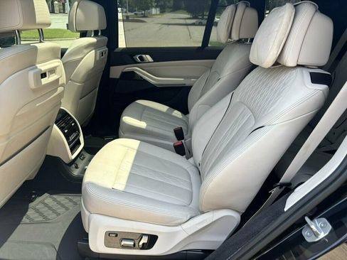 Used 2020 BMW X7 M50i w/ Executive Package AWD/4WD image 15