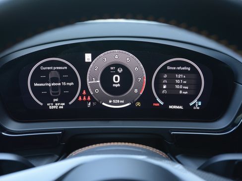 Certified 2025 Porsche Cayenne S AWD/4WD image 18