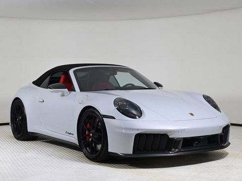 Certified 2026 Porsche 911 Carrera 4 GTS image 9