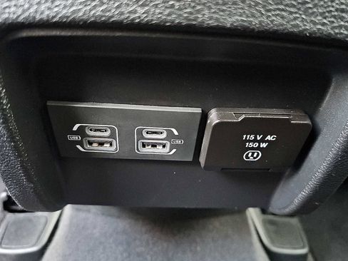 Used 2023 Jeep Cherokee Altitude Lux image 11