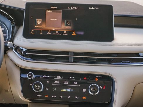 Certified 2025 INFINITI QX60 Pure image 13