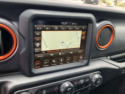 Used 2021 Jeep Gladiator Mojave AWD/4WD image 31