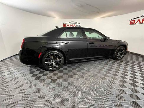 Used 2021 Chrysler 300 Touring L RWD image 11