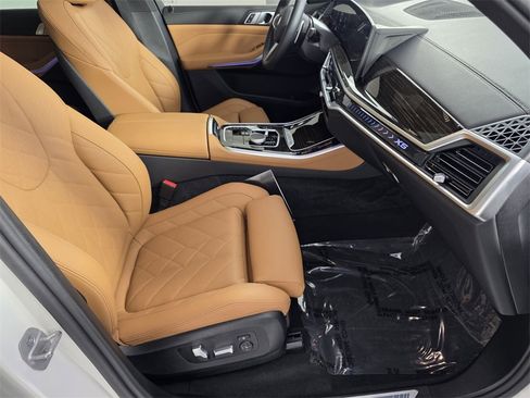 Used 2025 BMW X5 xDrive40i w/ M Sport Package image 29
