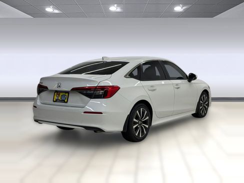 Used 2024 Honda Civic EX image 7