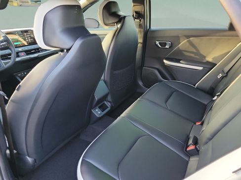 New 2026 Kia K4 GT-Line FWD image 9