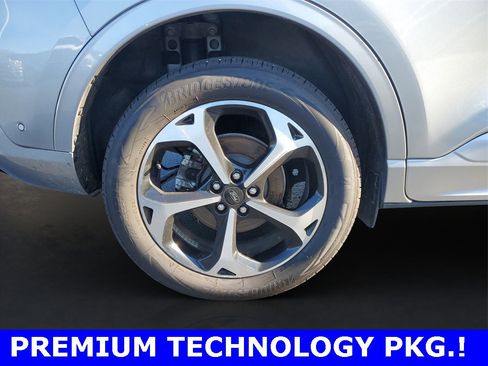 Certified 2023 Ford Escape ST-Line Elite w/ Premium Technology Package image 5