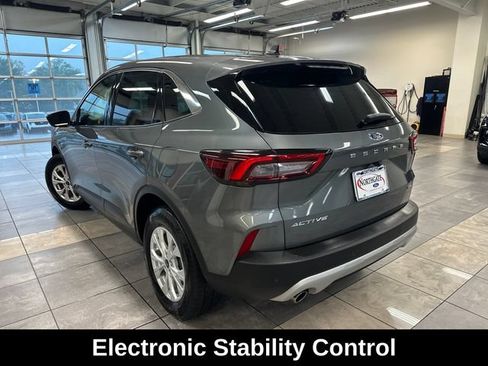 Used 2023 Ford Escape Active w/ Tech Pack #2 AWD/4WD image 14