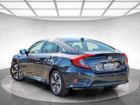 Certified 2018 Honda Civic EX-T image 5