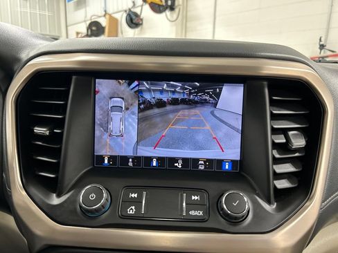 Used 2023 GMC Acadia Denali w/ Denali Technology Package AWD/4WD image 23