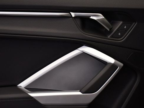 New 2025 Audi Q3 2.0T Premium image 40